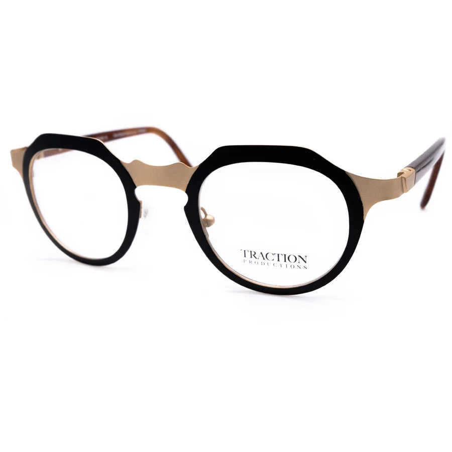 TRACTION PRODUCTION | AKITA ORNOIR - Les Frères Opticiens